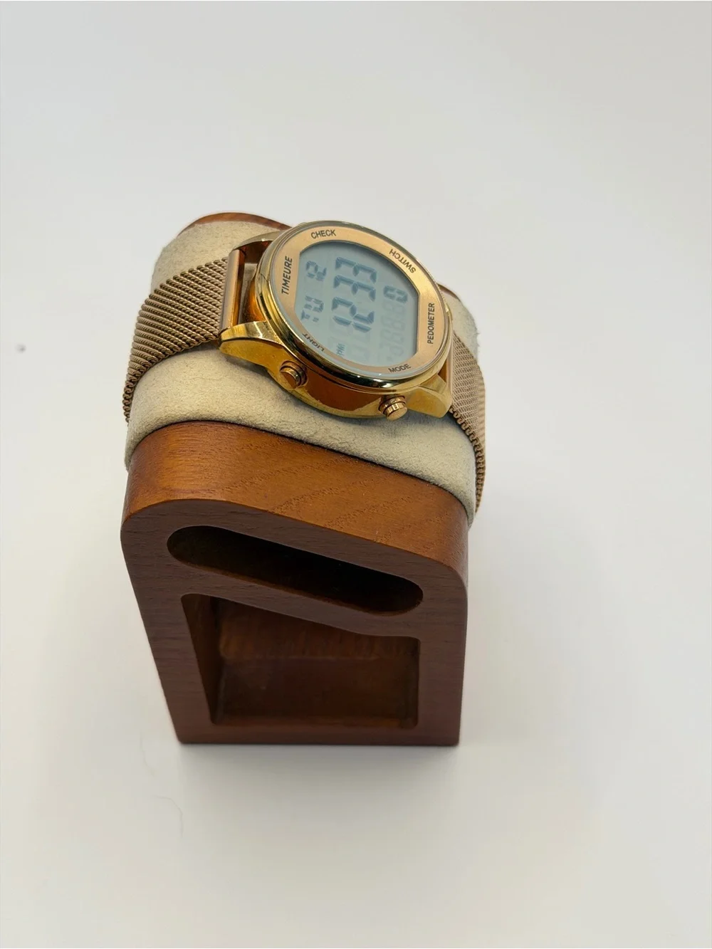 Timeure‎ TU2401 Gold Pedometer Calories Mileage, Mesh Band